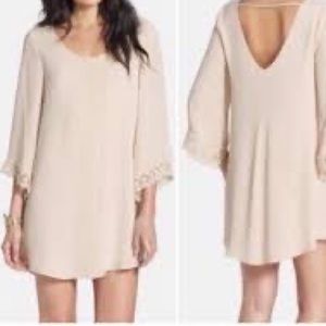 NWOT ASTR Boho 3/4 Sleeve, Lined Ivory/Cream Mini Dress w/ Lace Accents Small